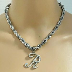 FASHION JEWELRY SILVER STAINLESS STEEL WOMEN'S CHAIN, LETTER R AS MEDAL